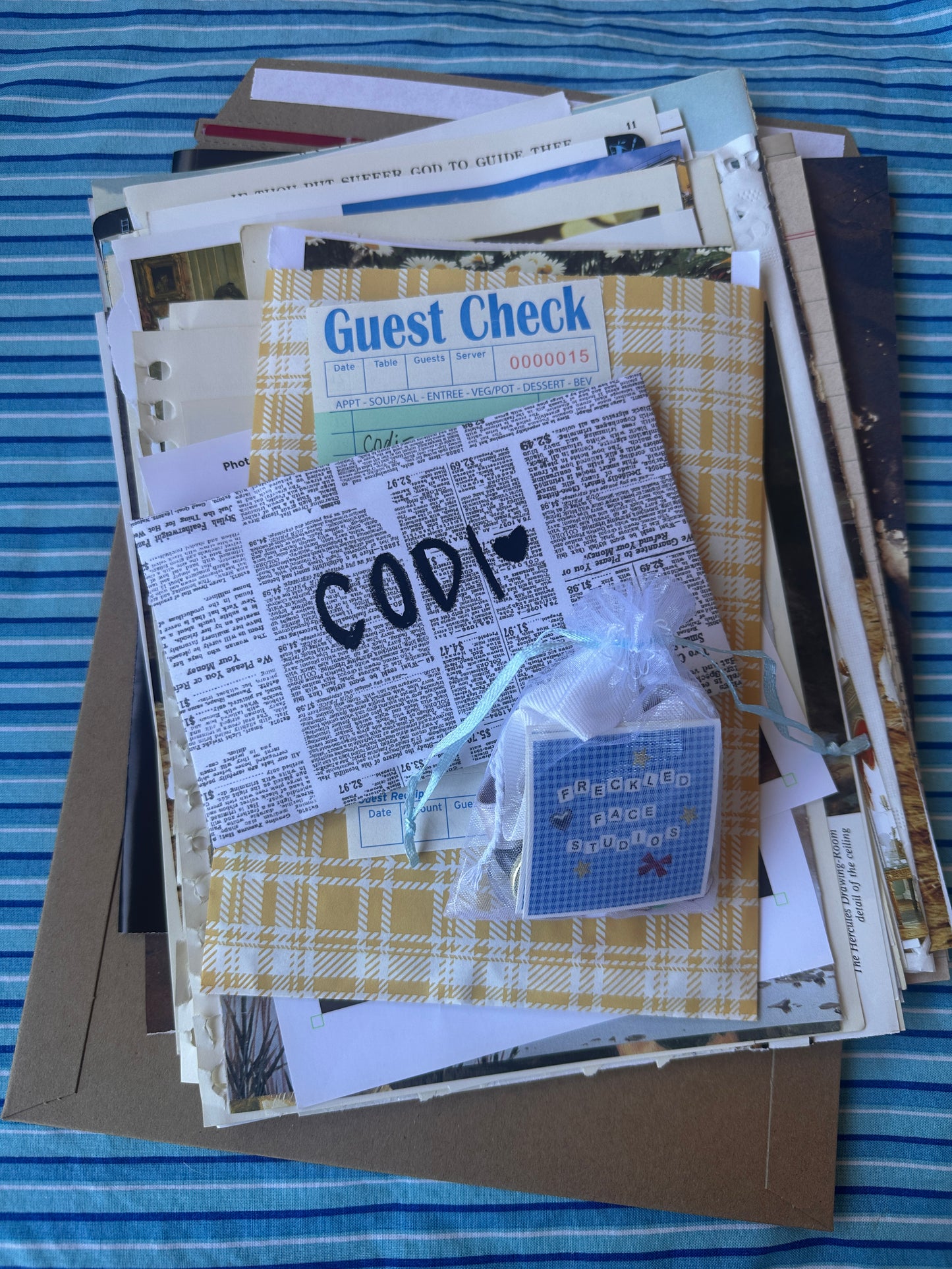 Custom Art Journal Bundle - 200 pc